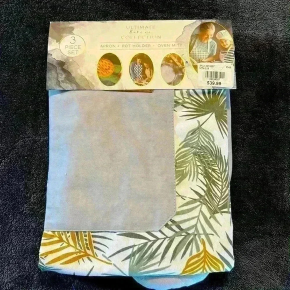 The ultimate baker collection and apron oven mitt pot holder combo new with tags - Picture 2 of 7